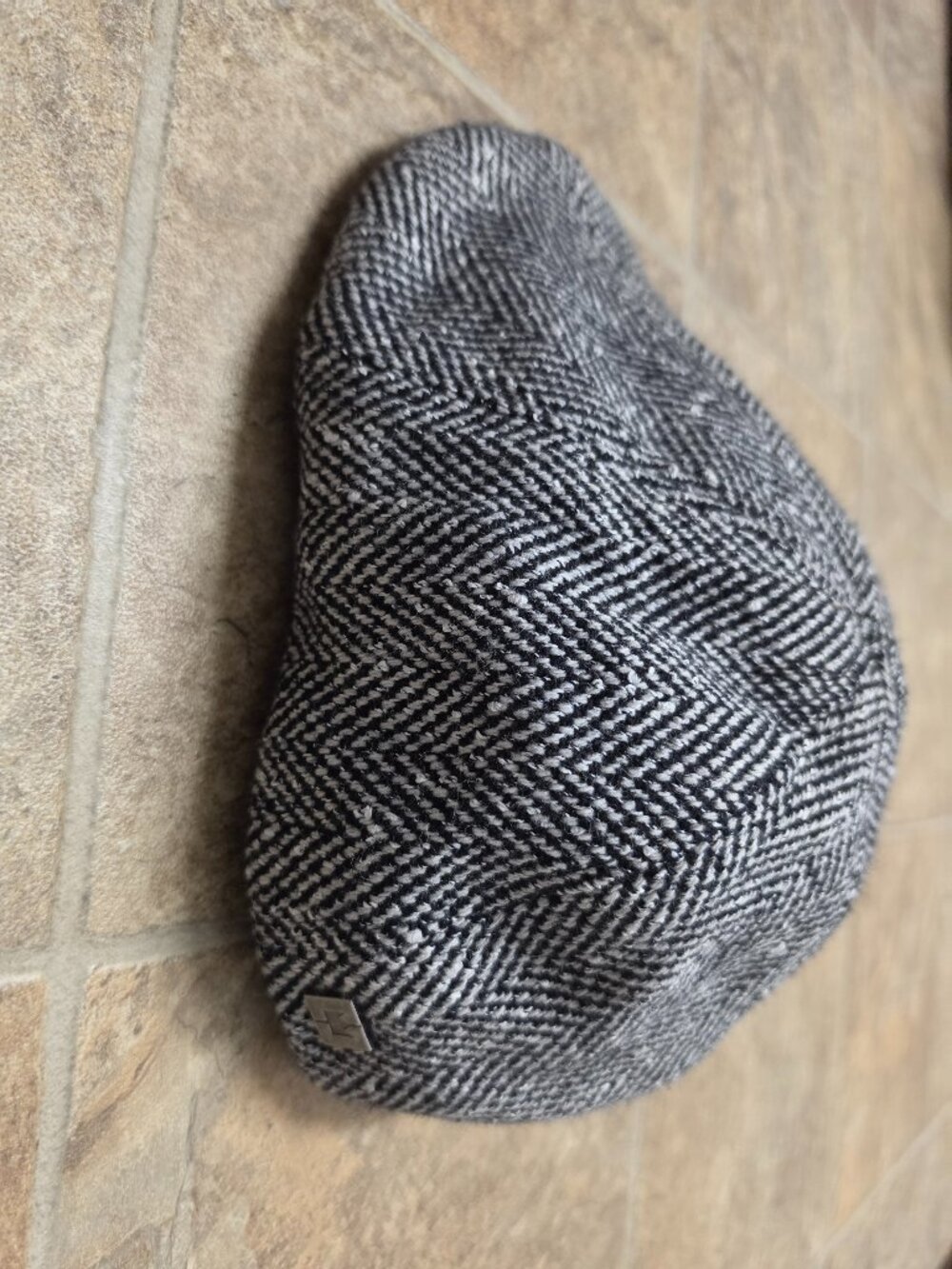 Crown Cap Herringbone Tweed Flat Cap, size Medium, wool / cotton blend